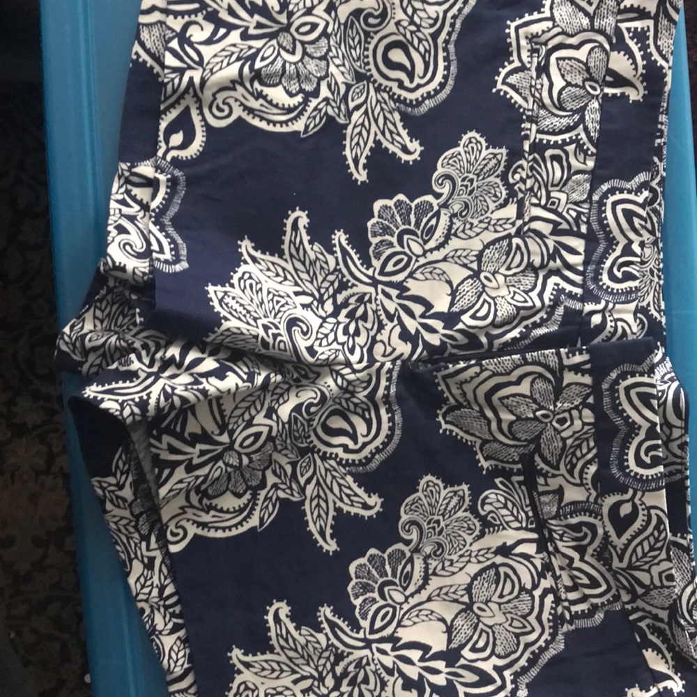 Gap shorts in a great design....
